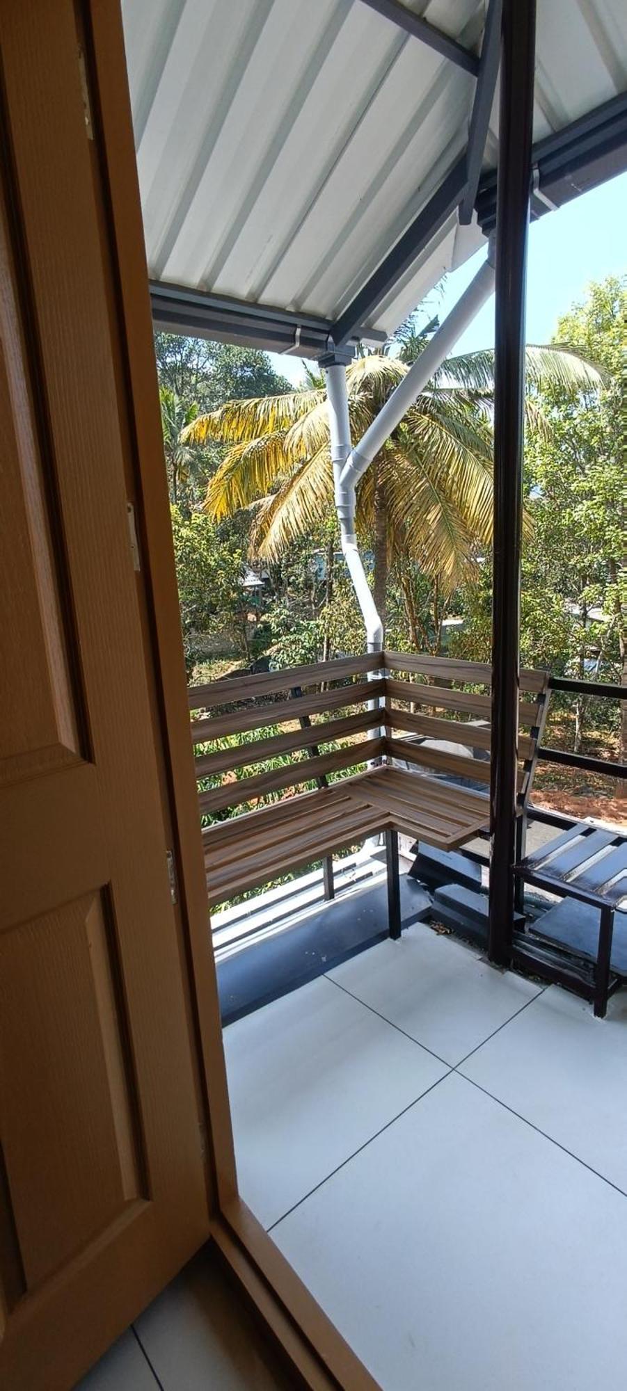 Oriole Homestay Thekkady Exteriör bild
