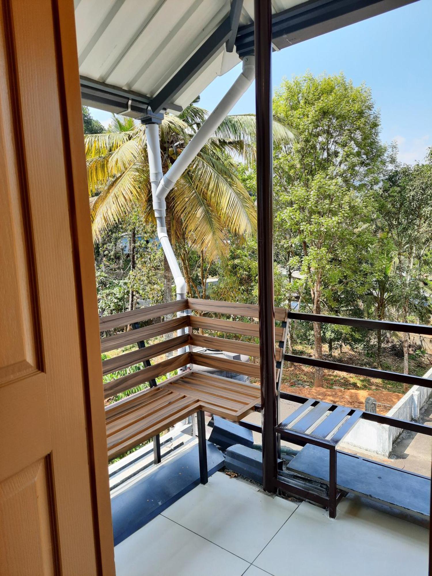 Oriole Homestay Thekkady Exteriör bild
