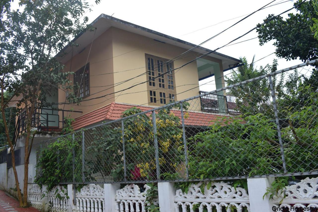 Oriole Homestay Thekkady Exteriör bild