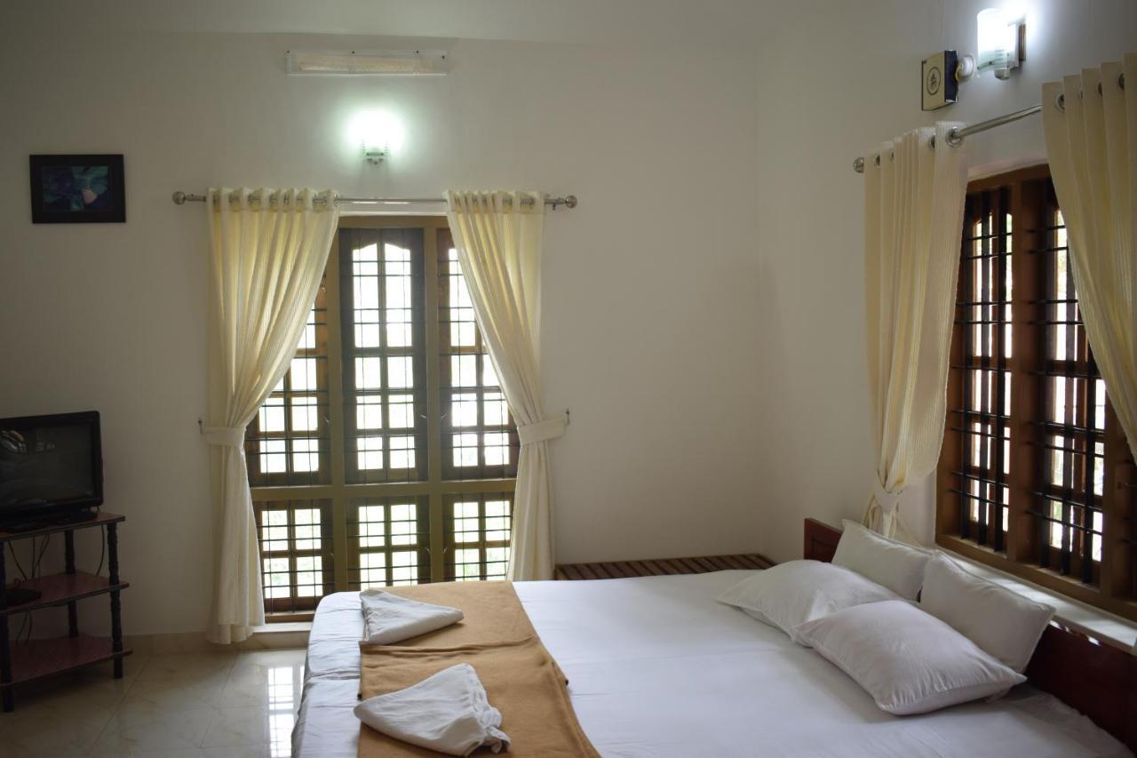 Oriole Homestay Thekkady Exteriör bild